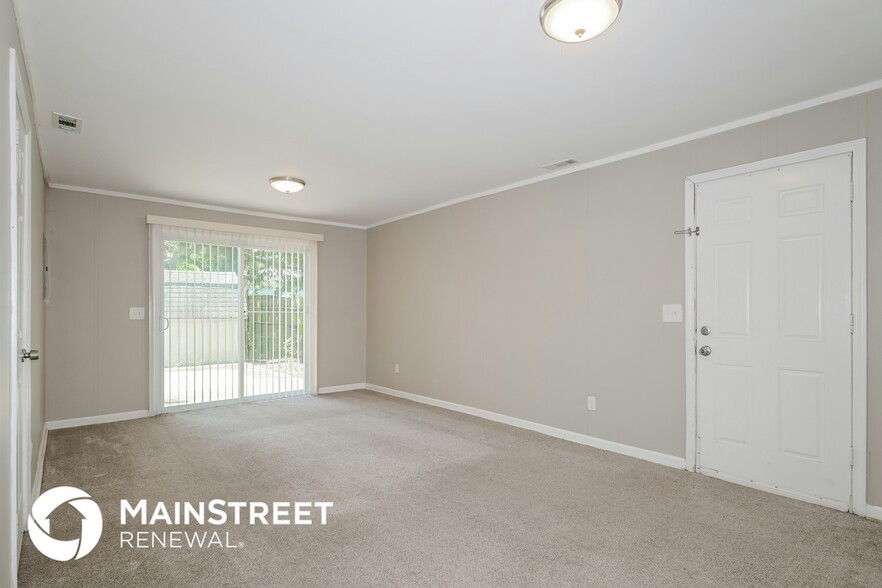 Building Photo - 27 Steeplechase Dr