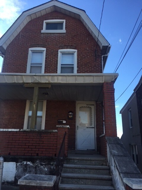 Building Photo - 137 W 2nd Ave