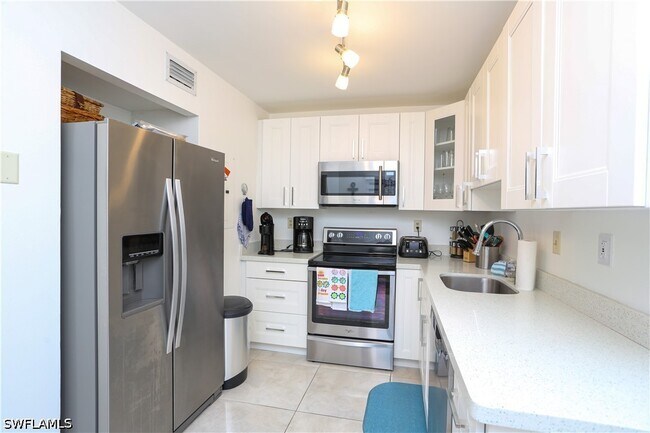 Building Photo - 1522 Mainsail Dr