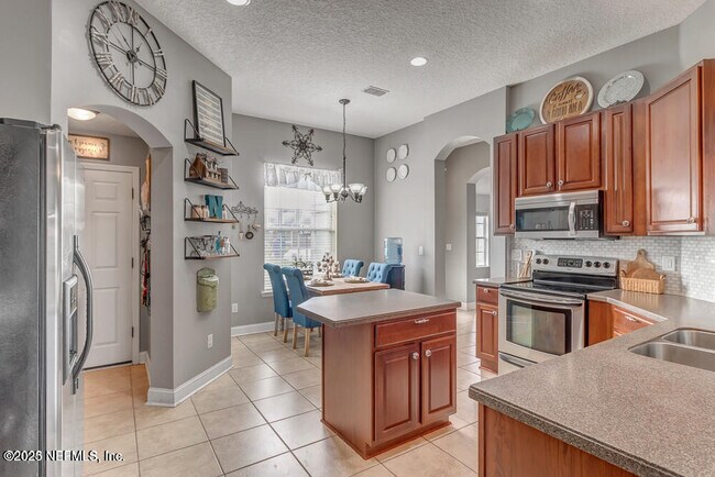 Building Photo - 13853 Malachi Ct