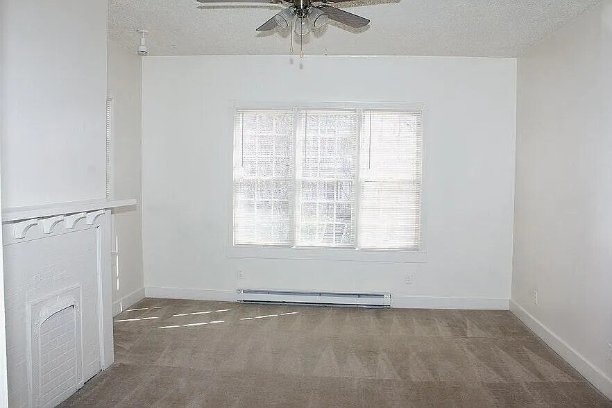 Livingroom - 236 Sydney St SE
