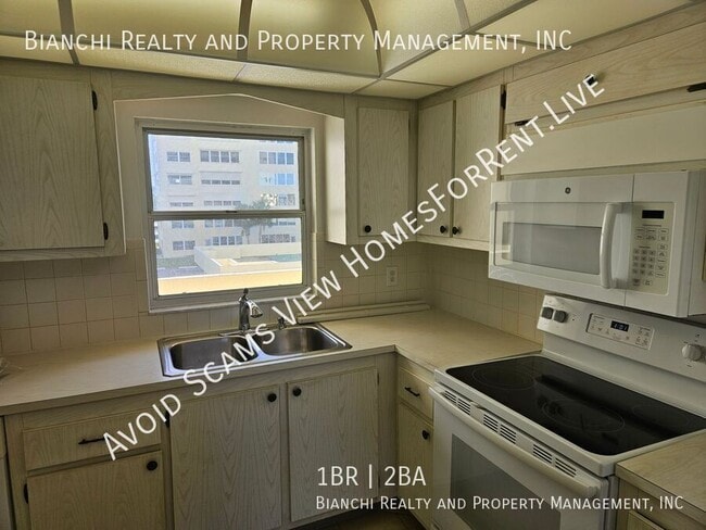 Building Photo - 4525 Cove Cir