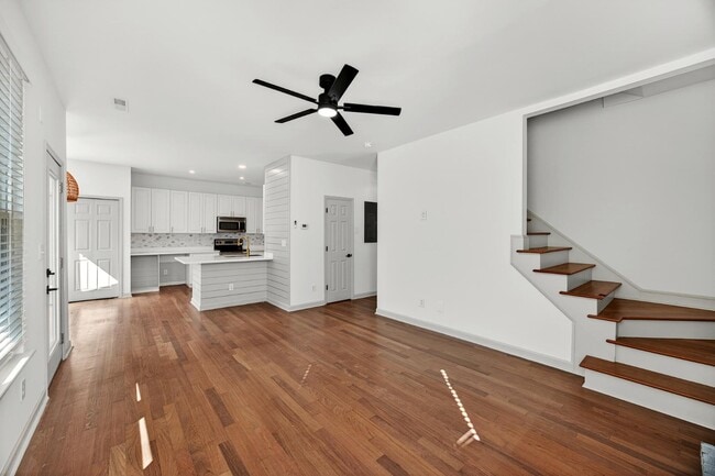 Building Photo - 1353 Black River Dr