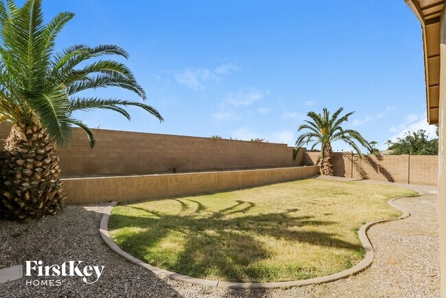 Building Photo - 2155 W Desert Seasons Dr
