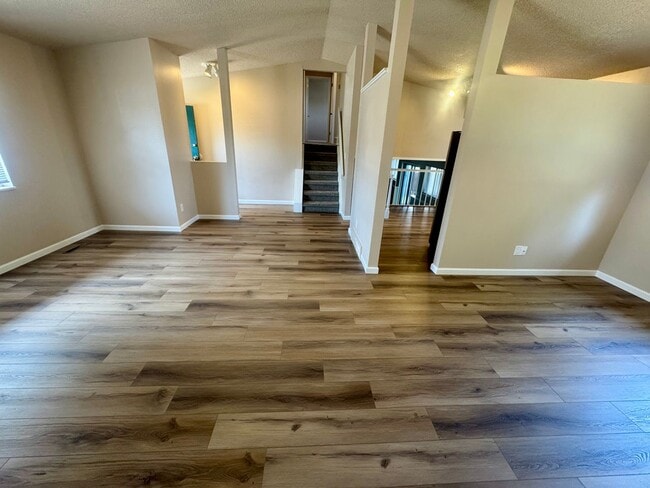 Building Photo - 4 Bedroom Home in Village 7, Centrally Loc...