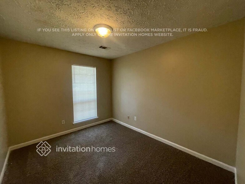 Building Photo - 837 Cochise Trail SE