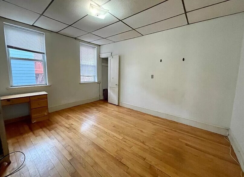 Building Photo - 16 Copenger St