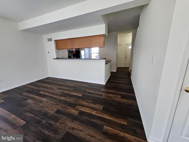 Building Photo - 89 Bay Hill Ln