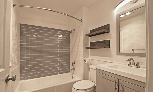 Building Photo - 12230 SE 60th St