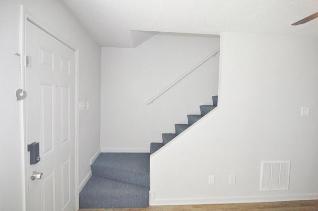Building Photo - 4961 Miller Ave