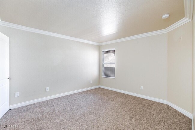 Building Photo - 1150 N Buffalo Dr