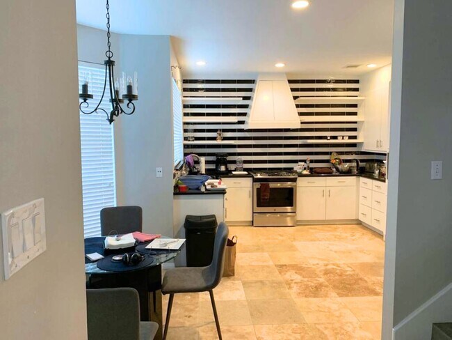 Building Photo - 5739 Henniker Dr