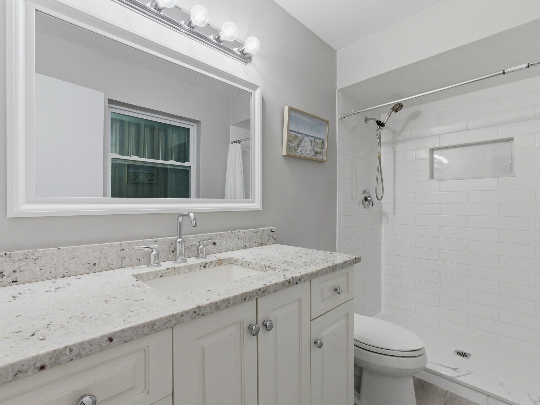 Building Photo - 6611 Venetian Dr