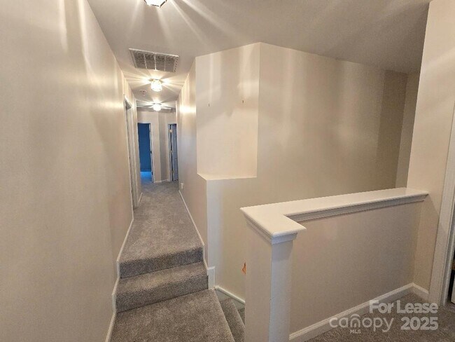 Building Photo - 8221 Brookings Dr