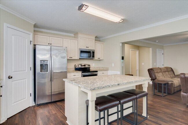 Building Photo - 3149 Bilston Dr