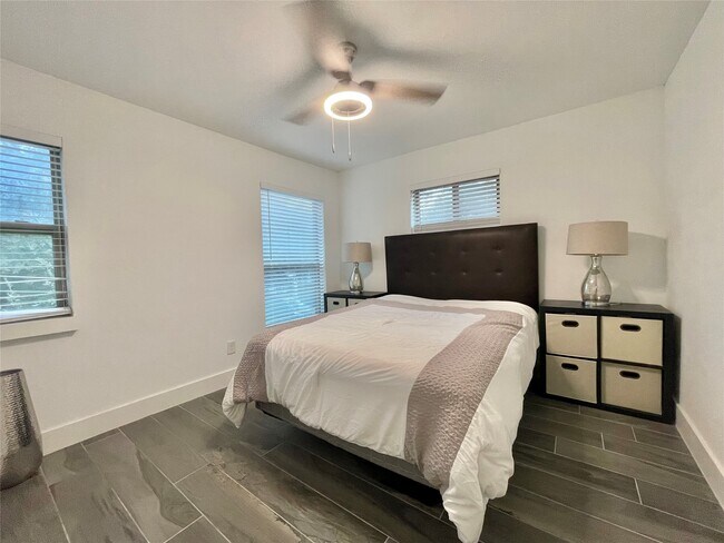 Building Photo - 1802 Arbor St