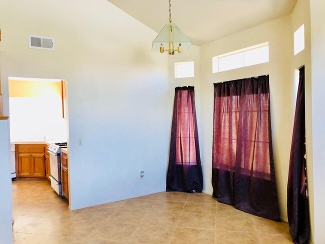 Building Photo - 3116 Coyote Rd