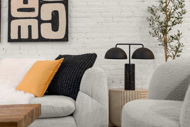 Building Photo - 69 Leonard St