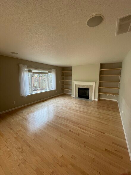 Building Photo - 16827 NW Arizona Dr