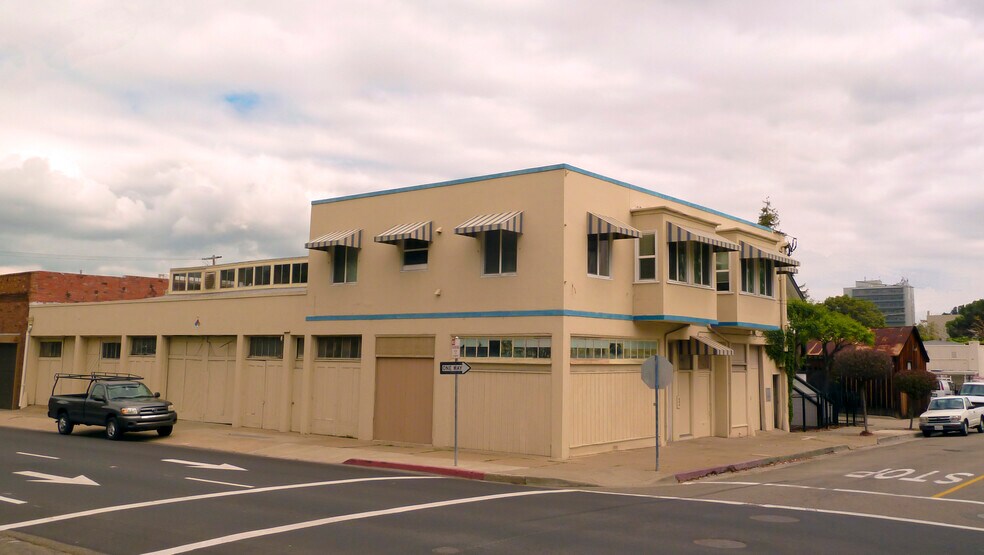 Exterior Building - 401 Green St