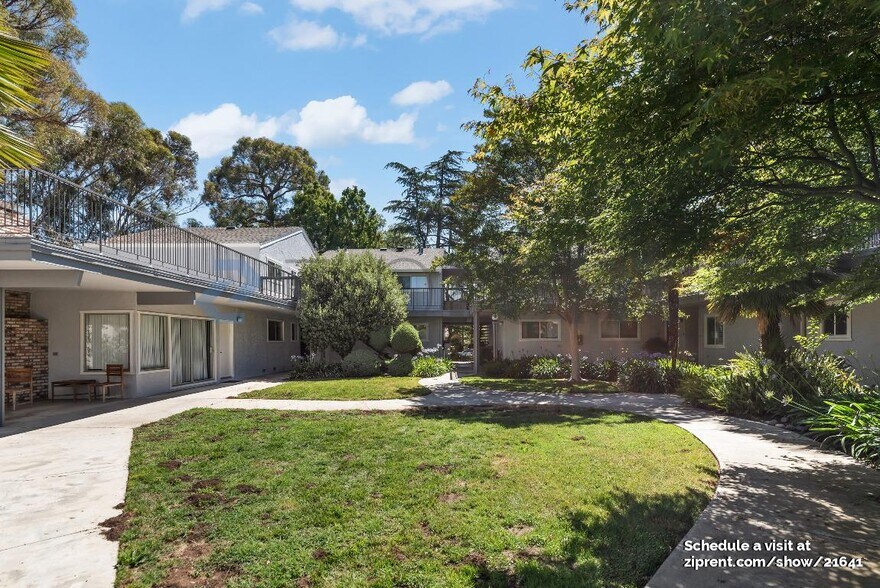 Building Photo - 14245 Lora Dr