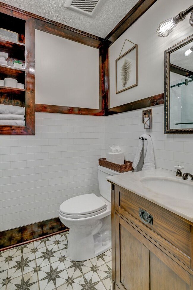 Building Photo - Renovated Historic Craftsman in East Nashville | 4 Bedrooms, 2-Car Garage & Outdoor Living