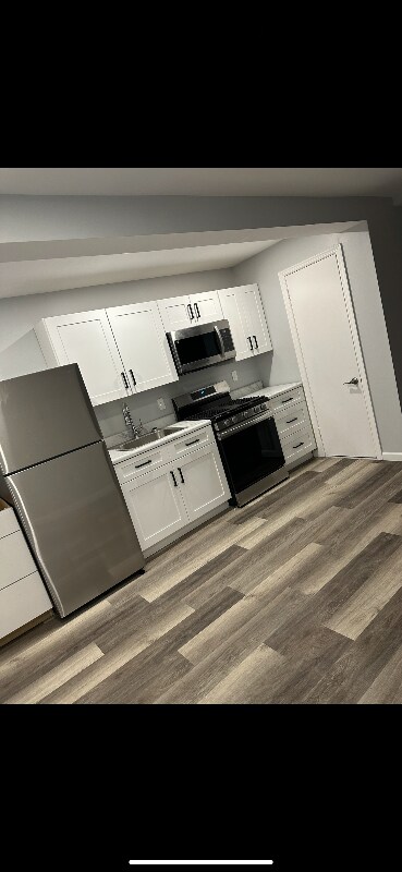 Building Photo - 115 Lake Rd