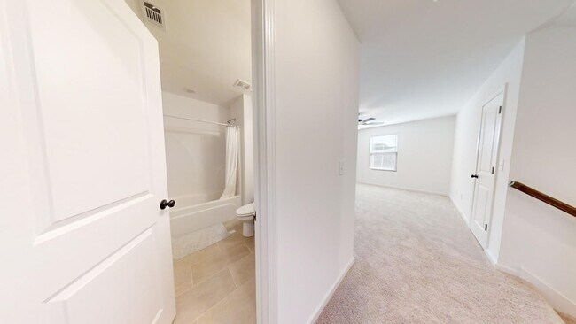 Building Photo - 138 Northern Flicker Dr