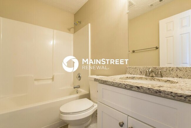Building Photo - 4 Bedroom Pet-Friendly Home in Jonesboro, GA with Main Street Renewal