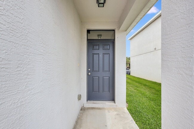 Building Photo - 11181 SW Sophronia St