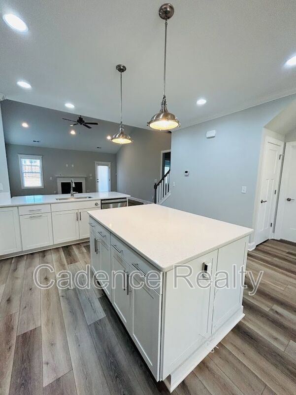 Building Photo - 3755 Spicetree Dr