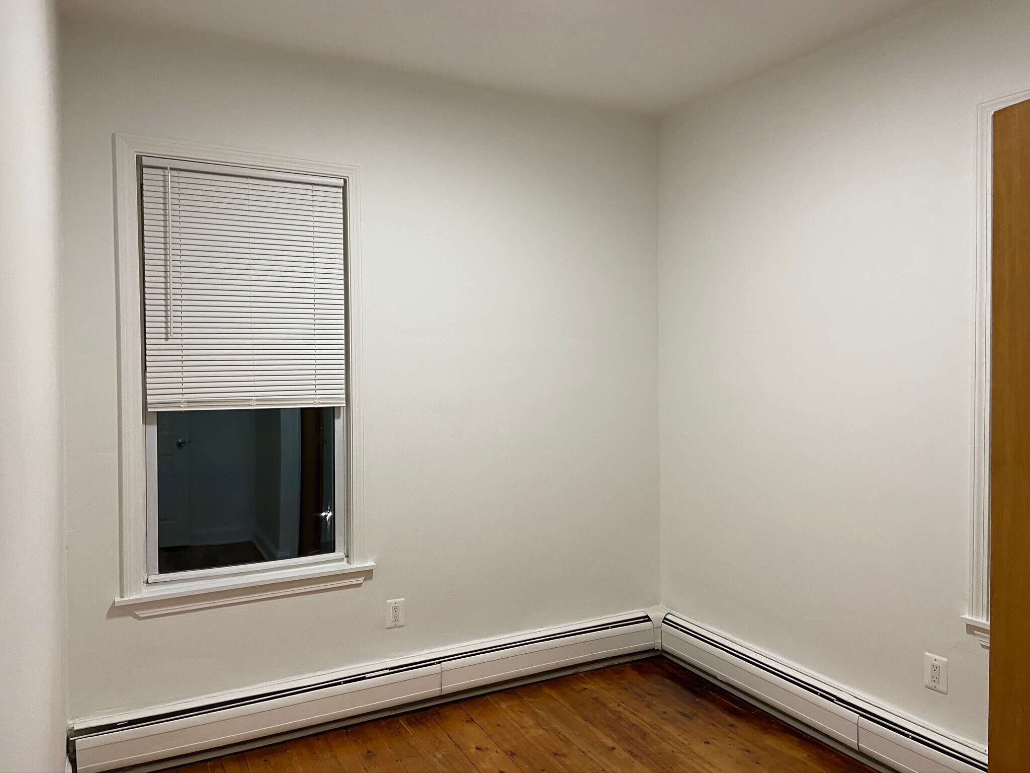 Building Photo - 253 Windsor St