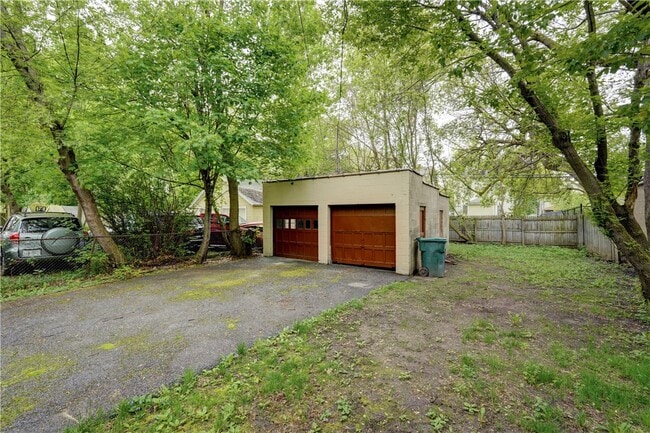Building Photo - 49 Depew St