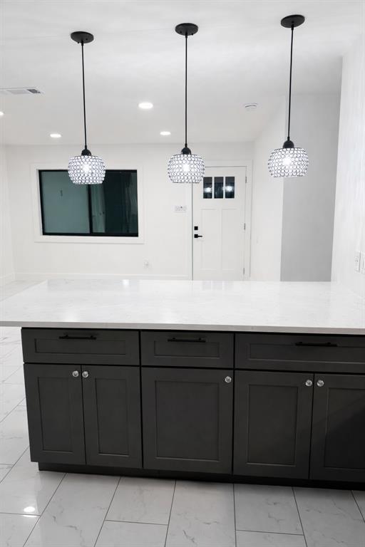 Building Photo - 2014 Pecan St