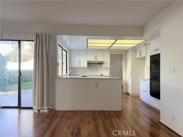 Building Photo - 4881 Royce Rd