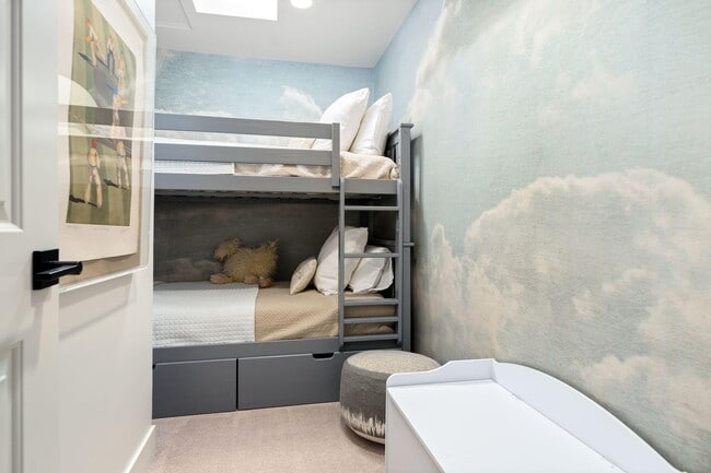 Building Photo - 76 Princeton Dr