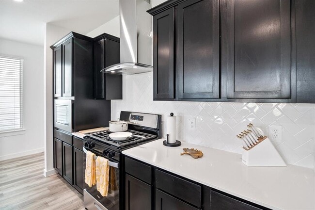 Building Photo - 3121 Crown Gate Dr