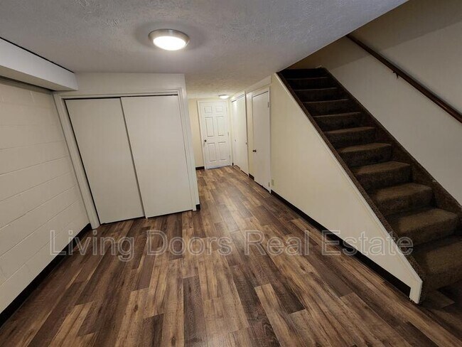 Building Photo - 1509 David Dr