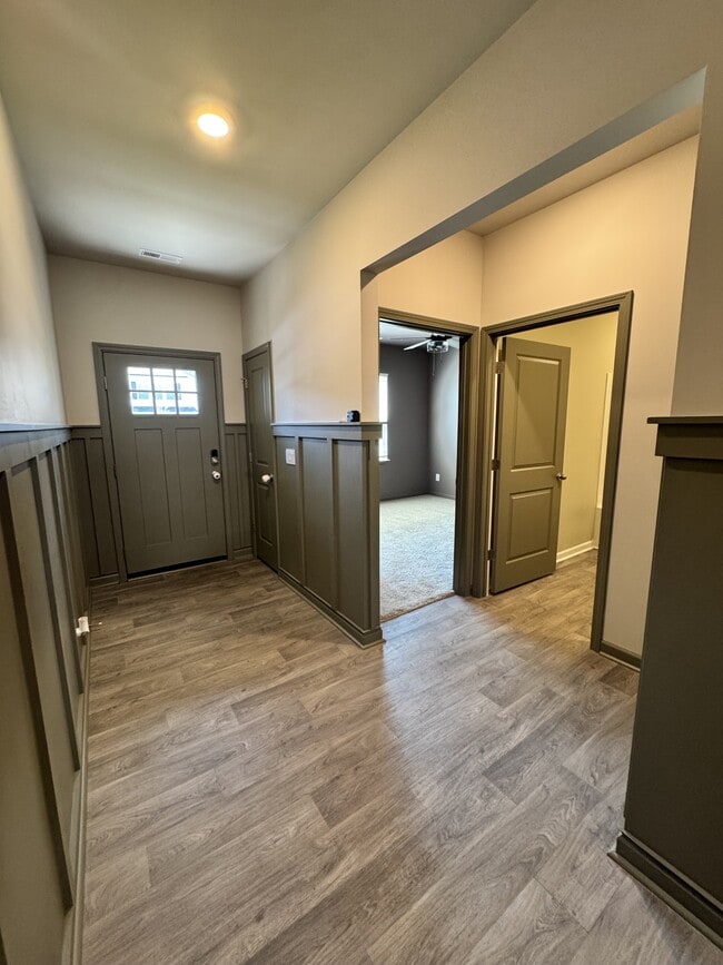 Building Photo - 4518 Sandstone Dr