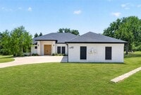 Building Photo - 4013 Legend Trl
