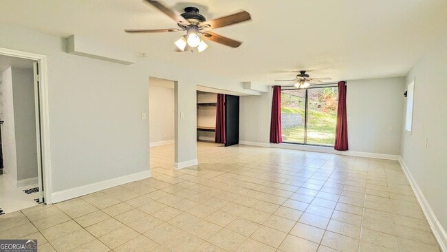 Building Photo - 2510 Cove Rd