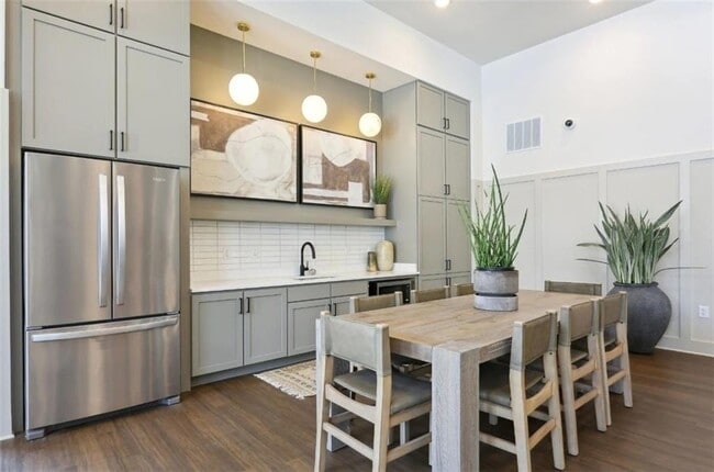 Building Photo - 75 Overlook Pkwy SE