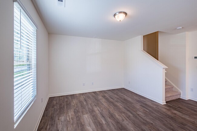 Building Photo - 510 Hobkirks Pl
