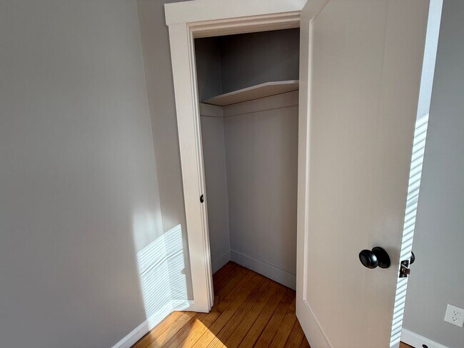 Building Photo - 35har