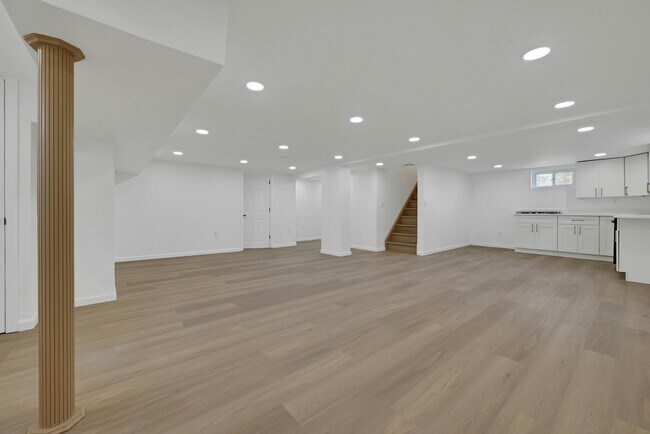 Building Photo - 17 Arn Terrace