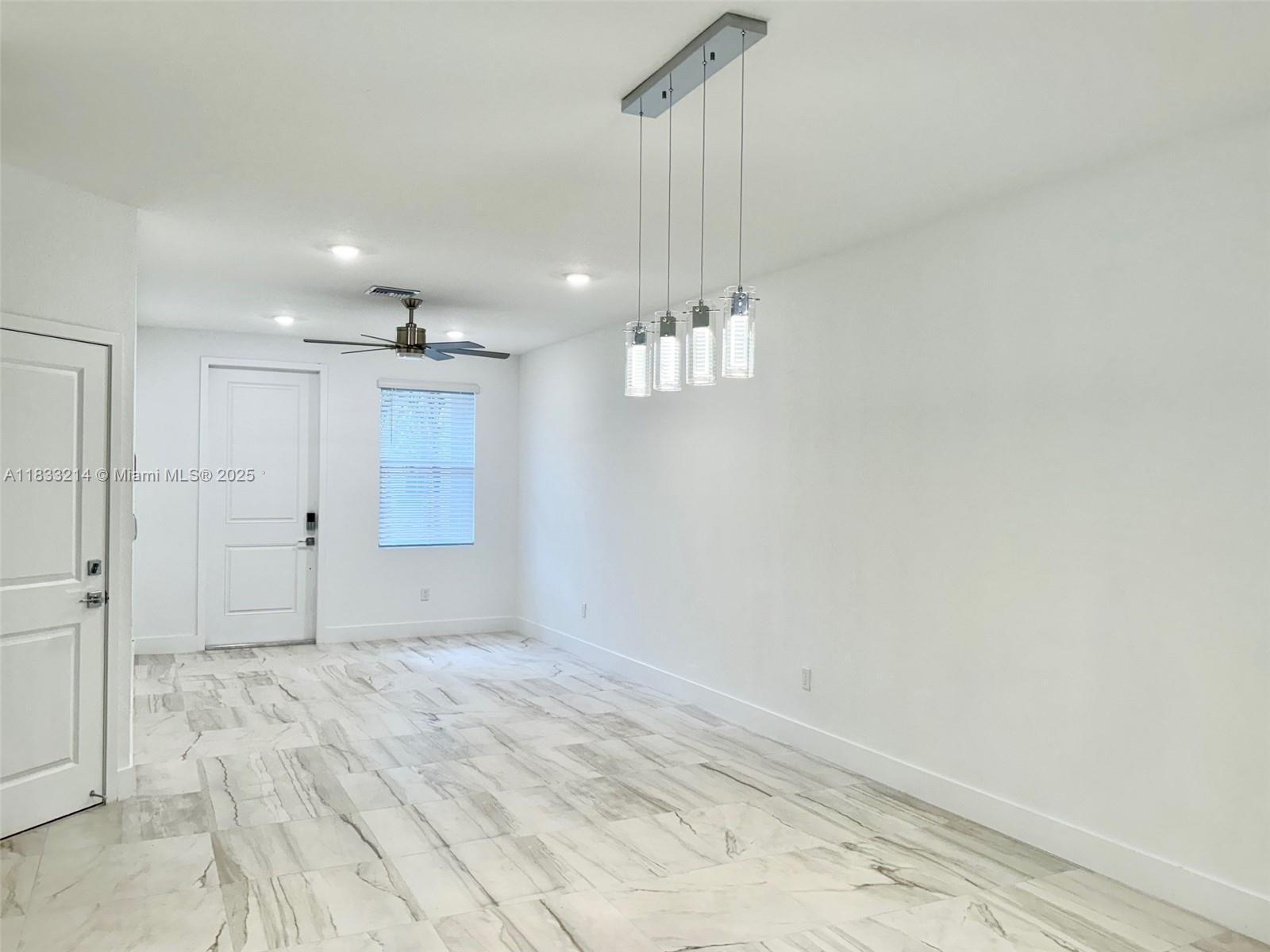 Building Photo - 142 SW 171st Way