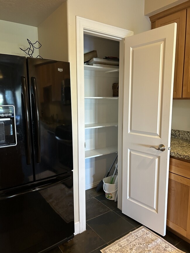 Building Photo - 5 S 500 W