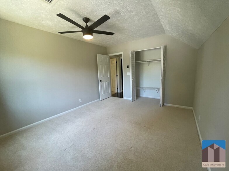 Building Photo - 758 Brownlee Ln