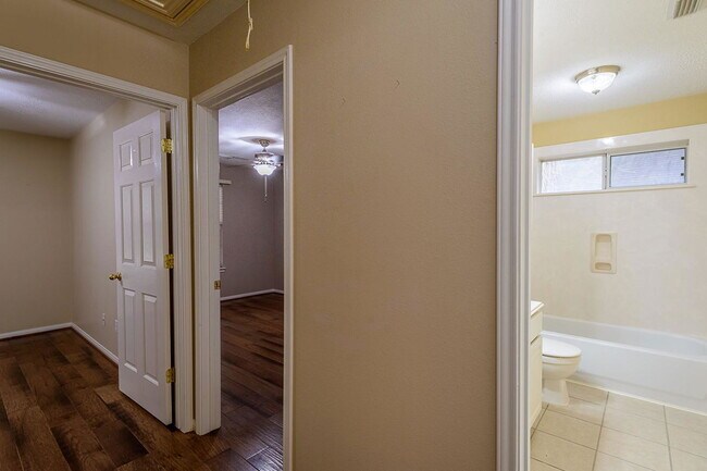 Building Photo - 19 Wild Orchid Ct