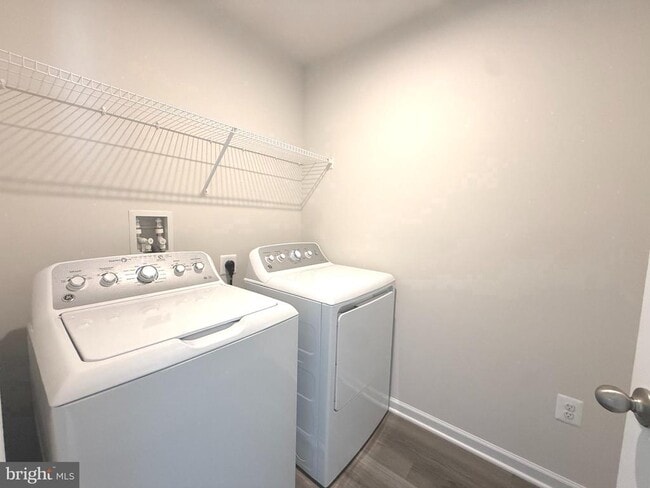 Building Photo - 365 Otero Ln